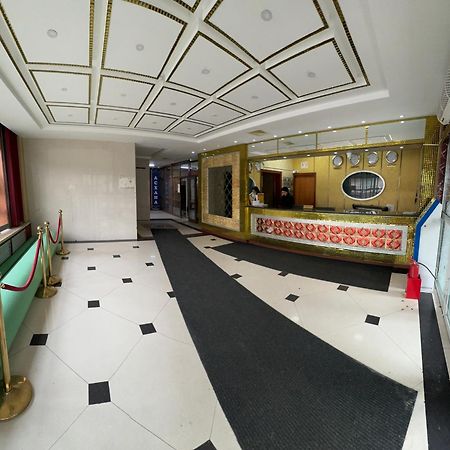 Zolotoi Drakon Hotel Almaty Ngoại thất bức ảnh