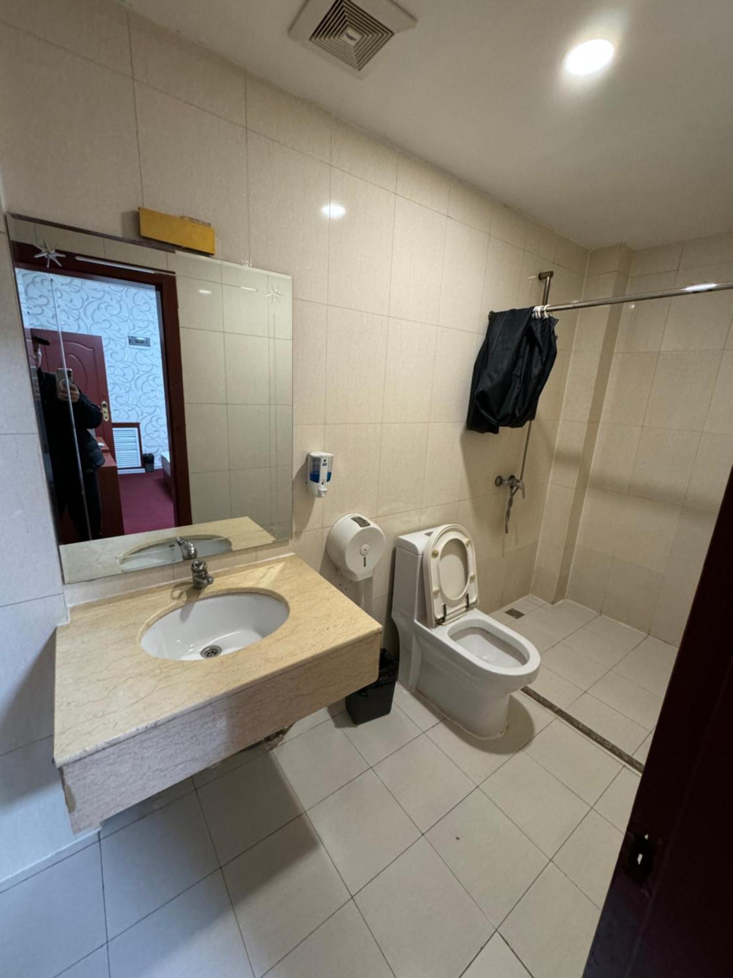 Zolotoi Drakon Hotel Almaty Ngoại thất bức ảnh