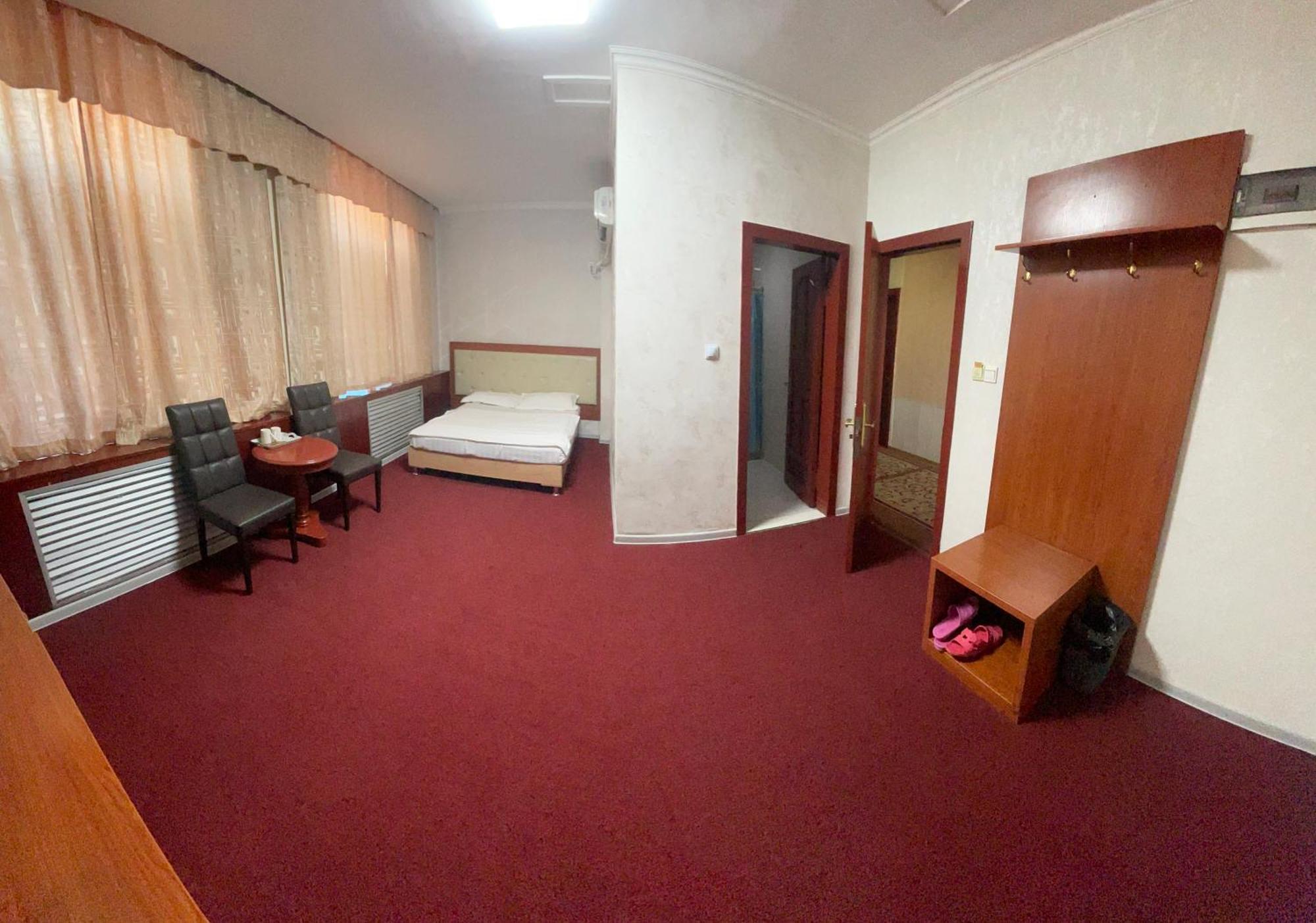 Zolotoi Drakon Hotel Almaty Ngoại thất bức ảnh