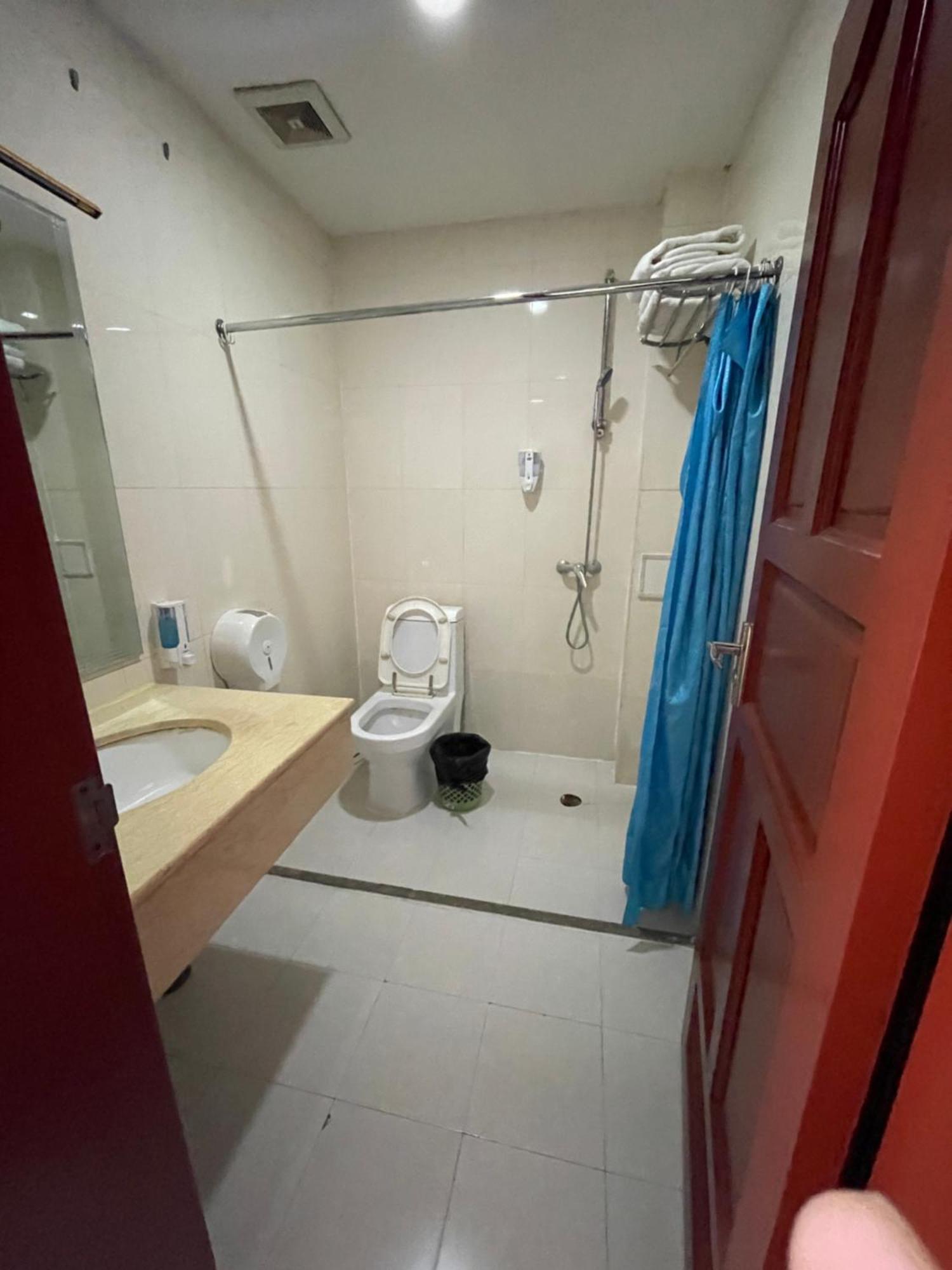 Zolotoi Drakon Hotel Almaty Ngoại thất bức ảnh
