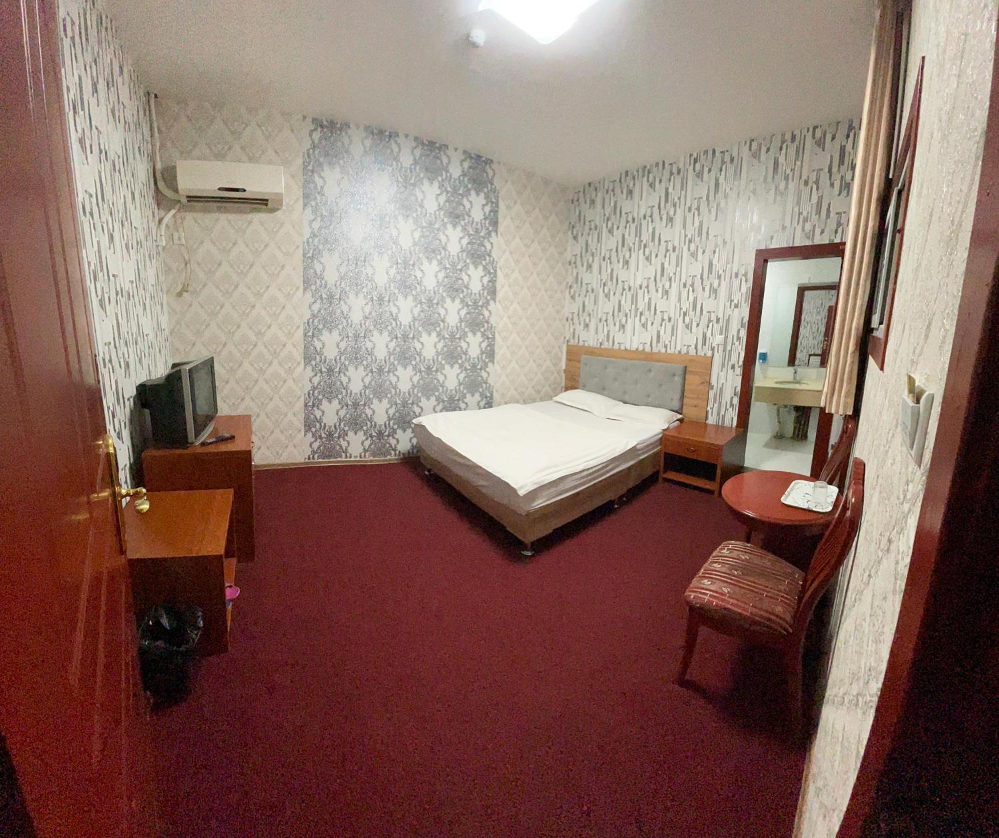 Zolotoi Drakon Hotel Almaty Ngoại thất bức ảnh