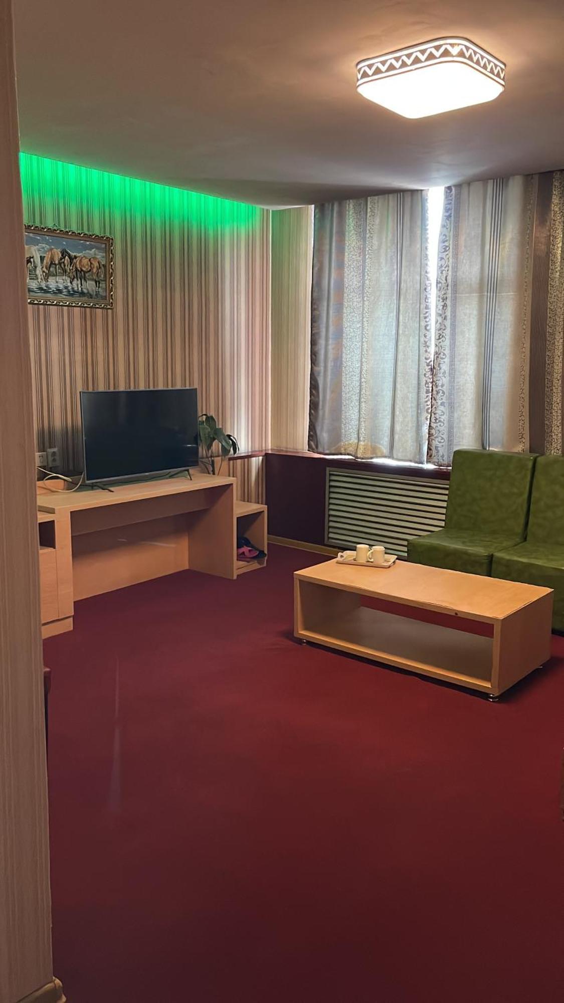 Zolotoi Drakon Hotel Almaty Ngoại thất bức ảnh