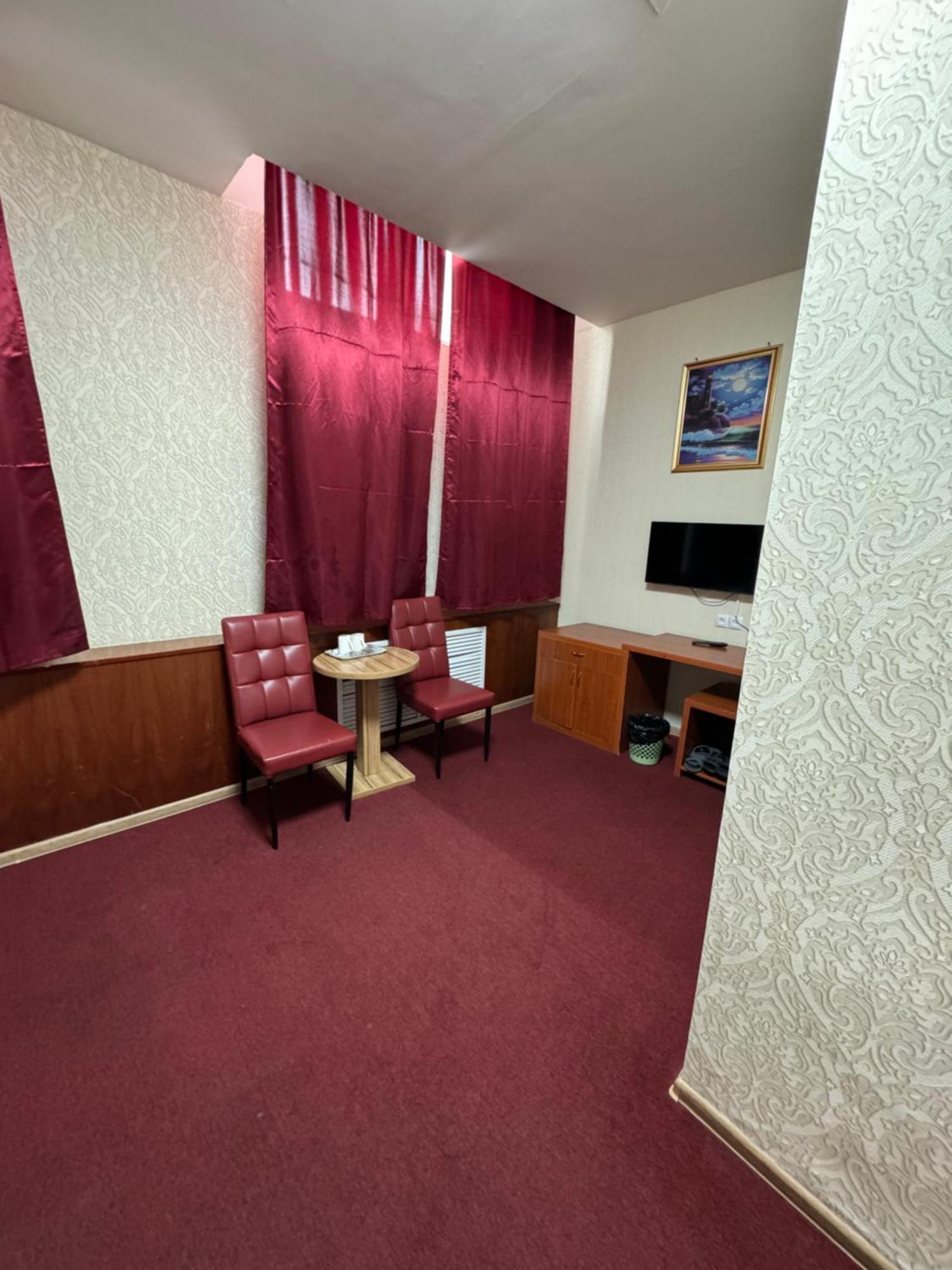 Zolotoi Drakon Hotel Almaty Ngoại thất bức ảnh