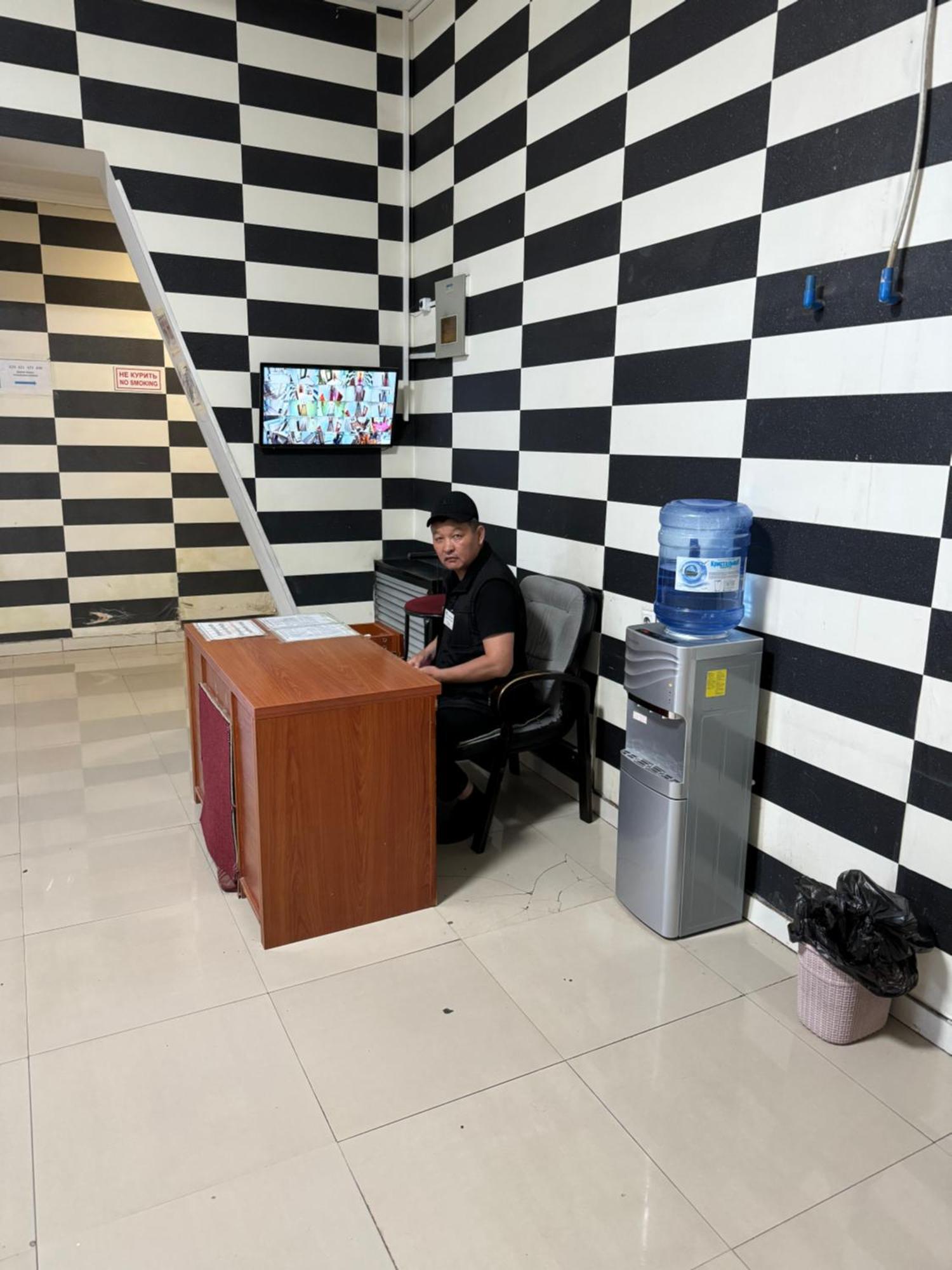 Zolotoi Drakon Hotel Almaty Ngoại thất bức ảnh