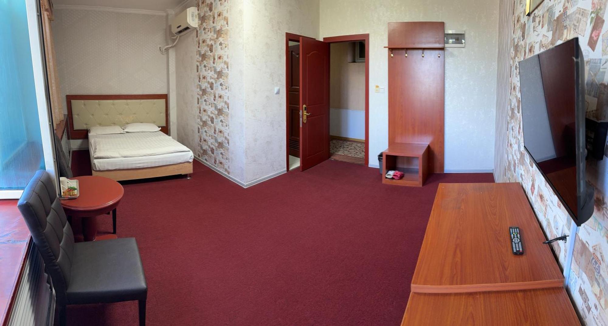 Zolotoi Drakon Hotel Almaty Ngoại thất bức ảnh