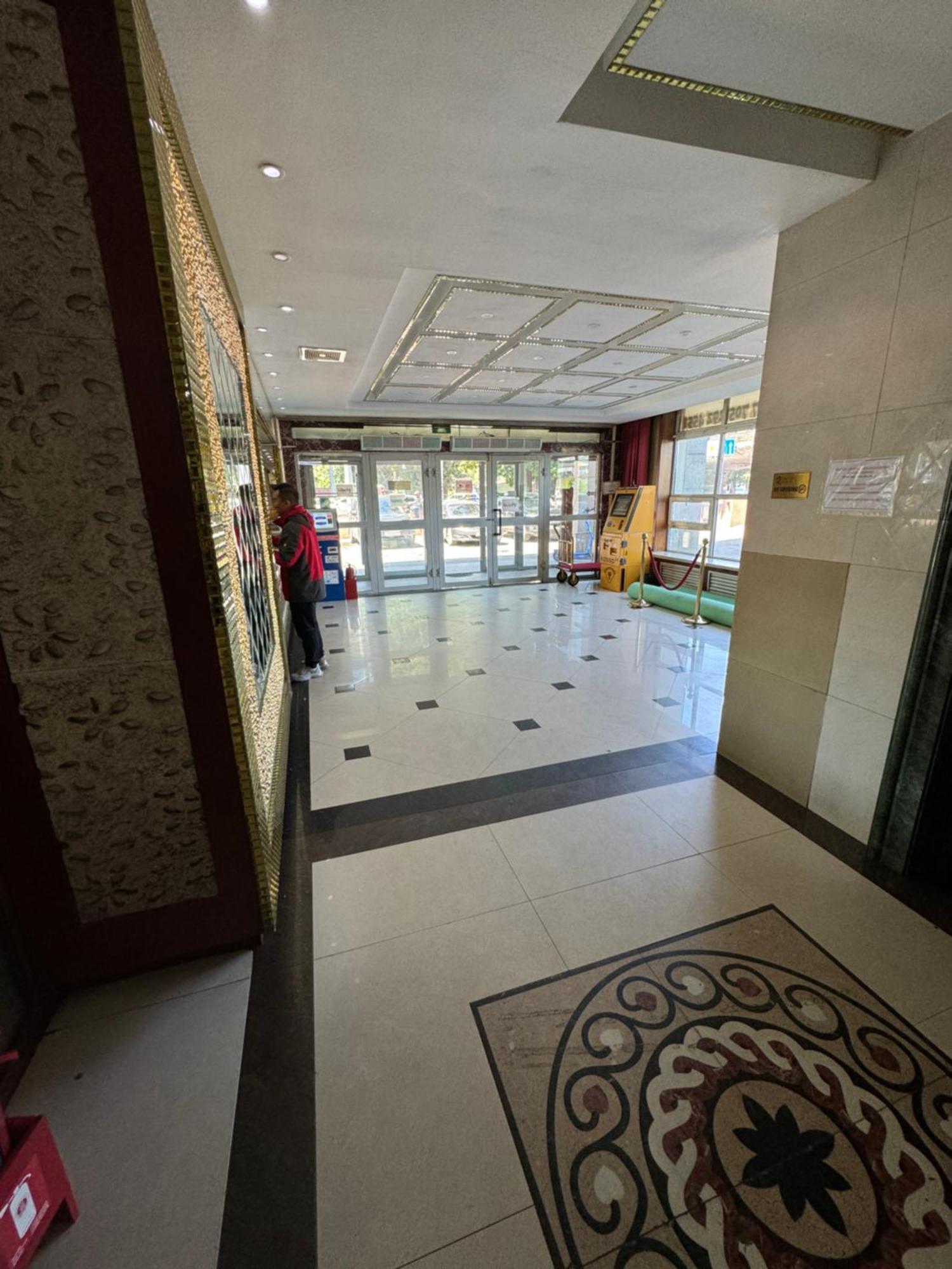 Zolotoi Drakon Hotel Almaty Ngoại thất bức ảnh
