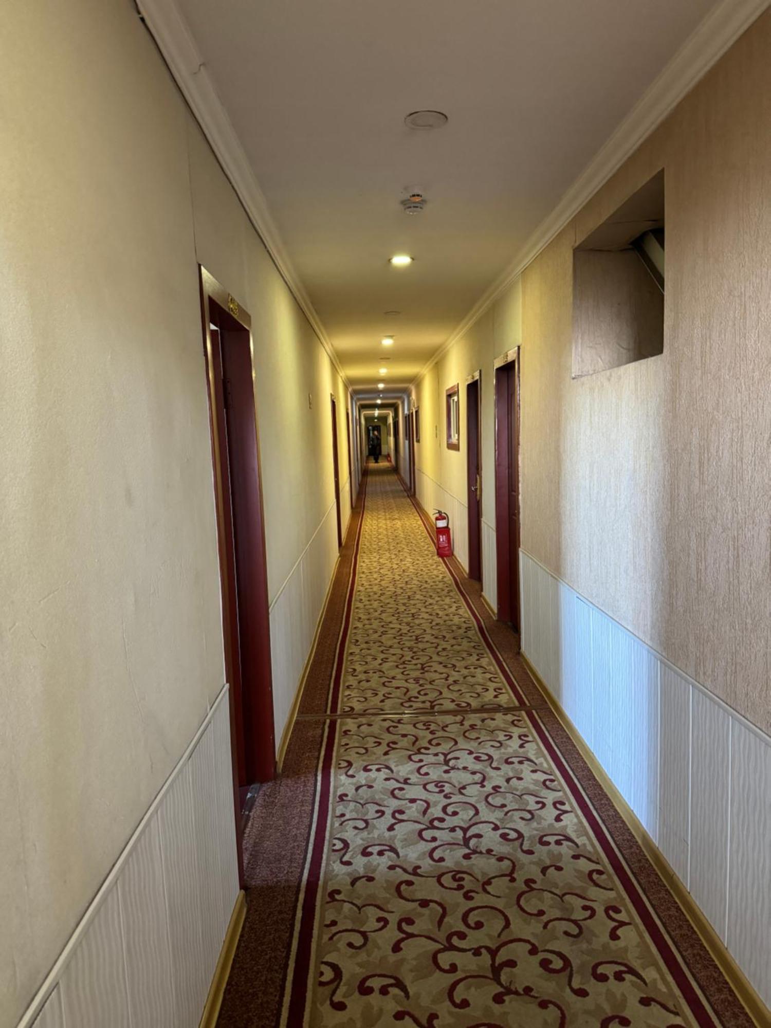 Zolotoi Drakon Hotel Almaty Ngoại thất bức ảnh